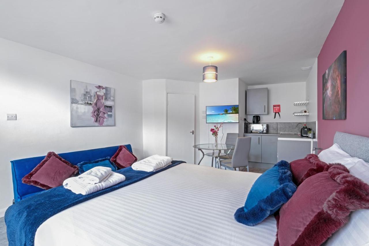 Fernbank Studios Sudbury Hill Harrow Self-Contained Studios With En-Suite Wembley Exterior foto