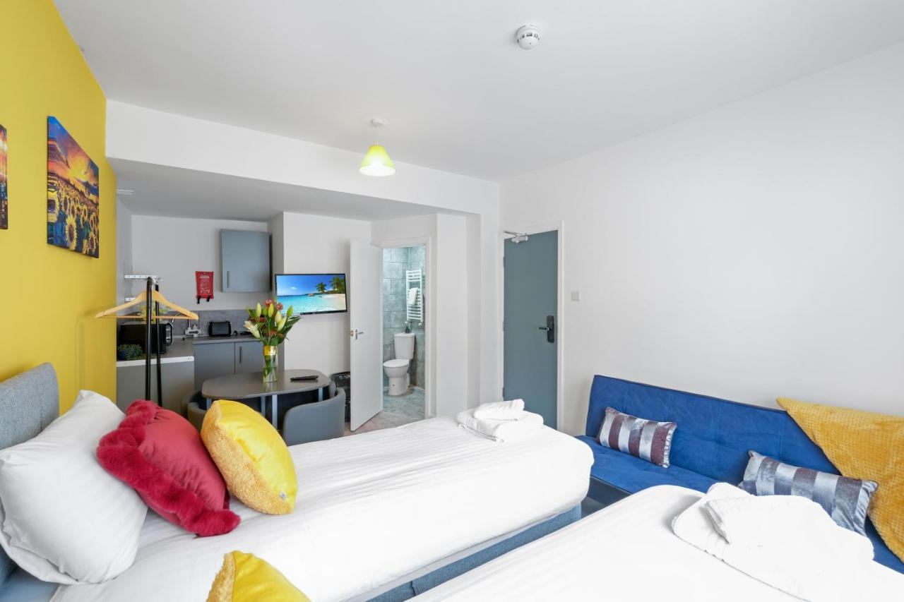 Fernbank Studios Sudbury Hill Harrow Self-Contained Studios With En-Suite Wembley Exterior foto